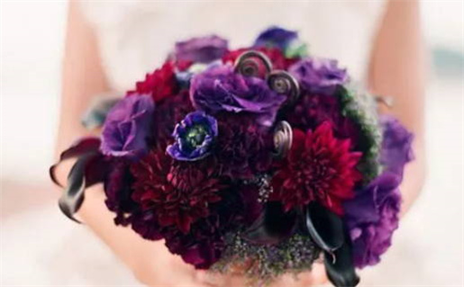 2026年农历冬月廿一结婚吉日查询 办喜事吉利吗